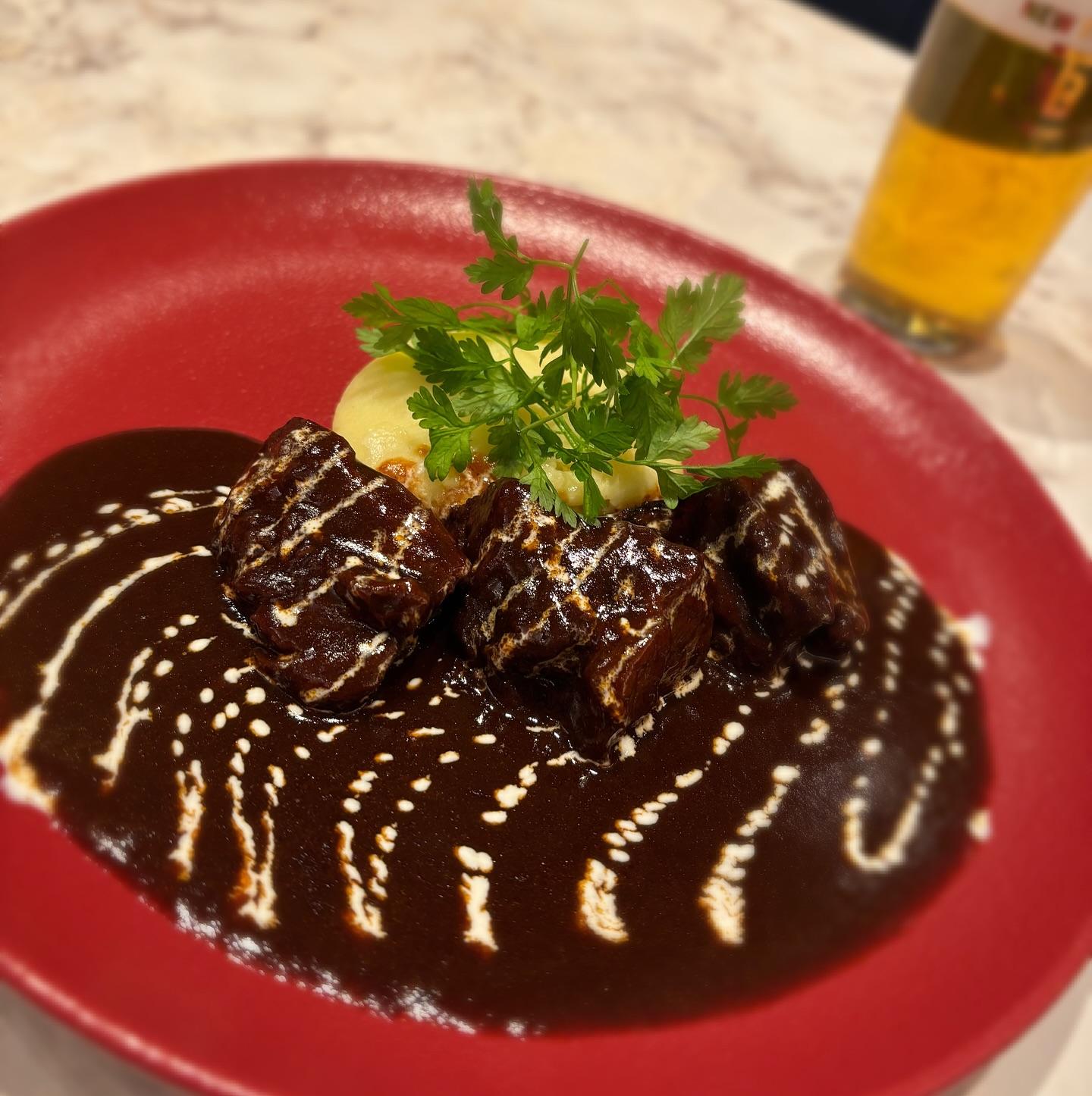 ＊＊ 国産牛のビール煮込み ＊＊