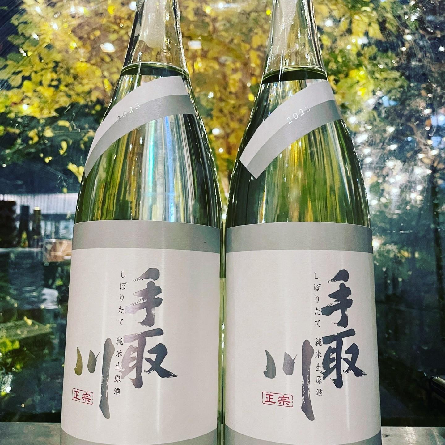 出てますよね！！