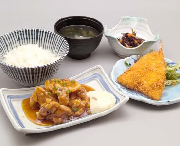 ◎チキン南蛮とアジフライ定食<br />
~お肉もあります~<br />
*画像はイメージです。