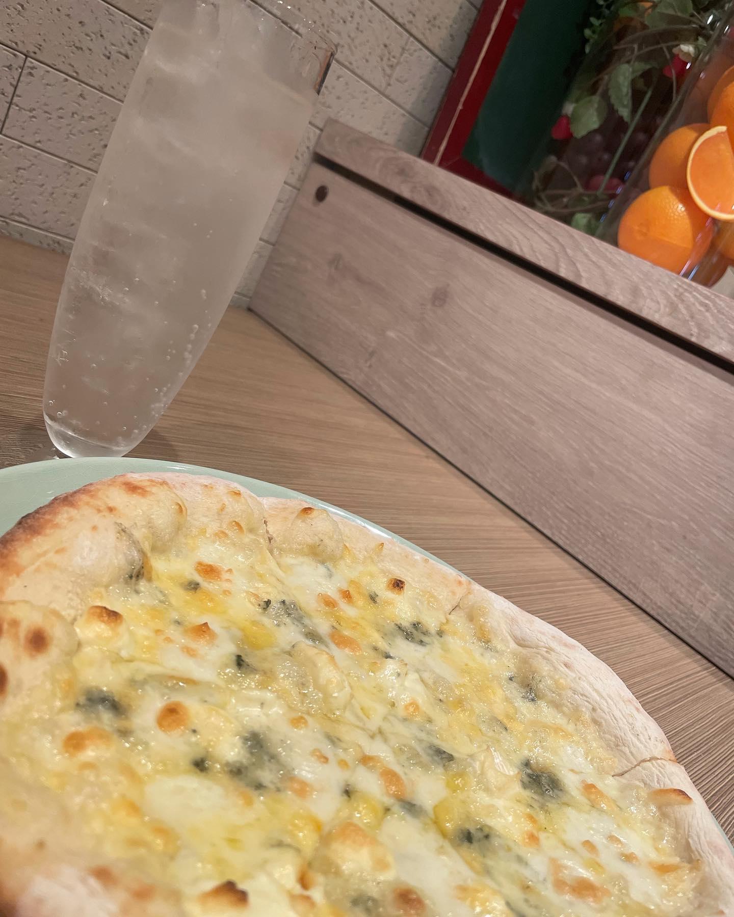 気温は一気に下がりましたが、今夜も元気に営業中🙌