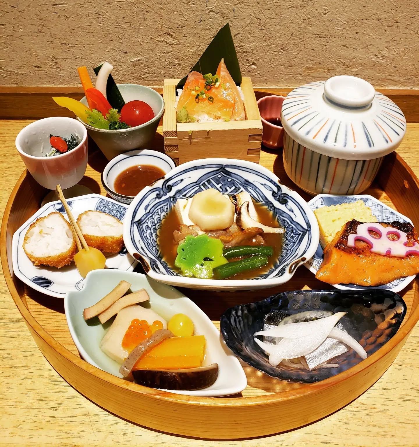 旬の味覚が詰まった御膳です🍁