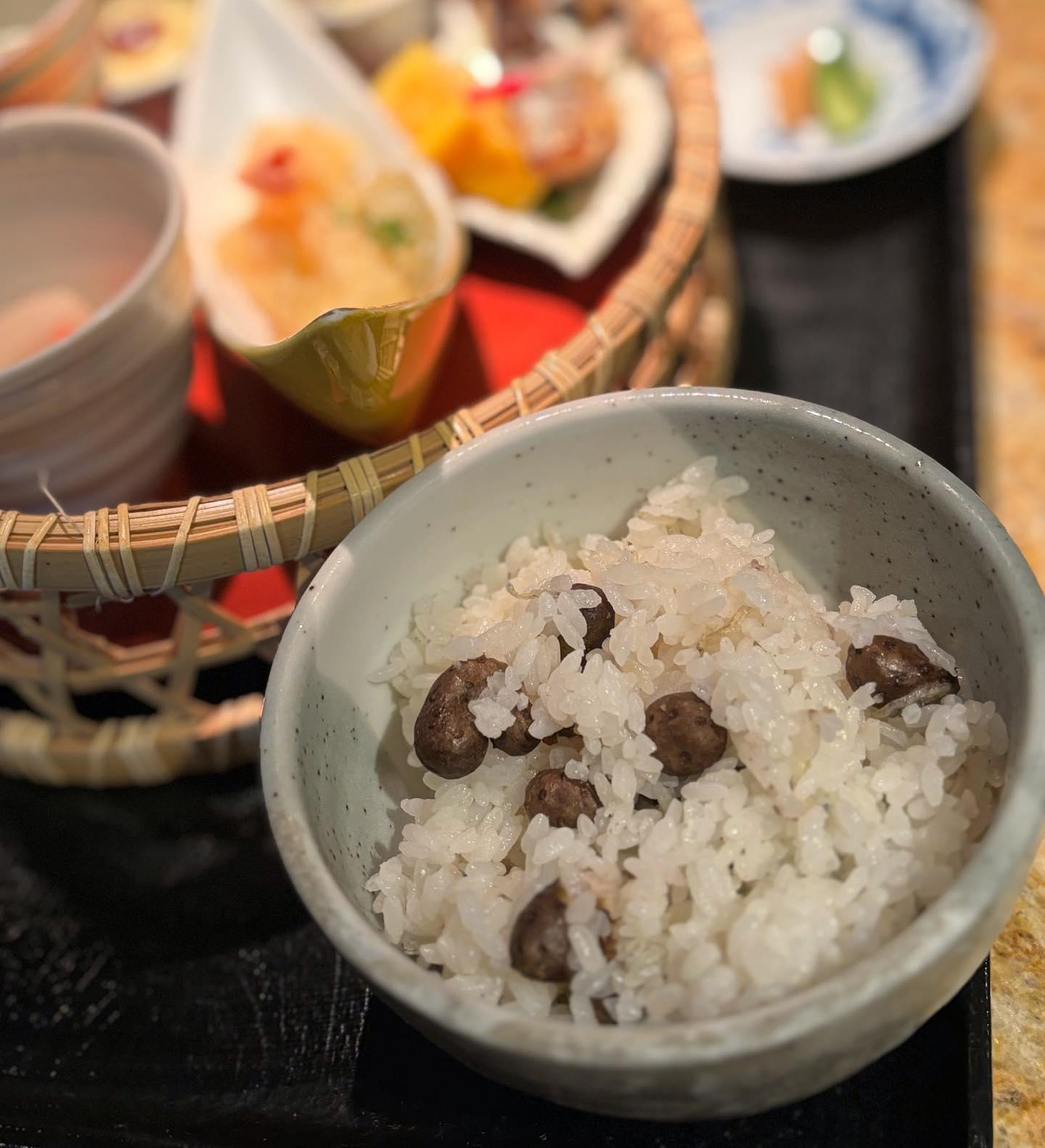 炊き込みご飯が変わりました🍚