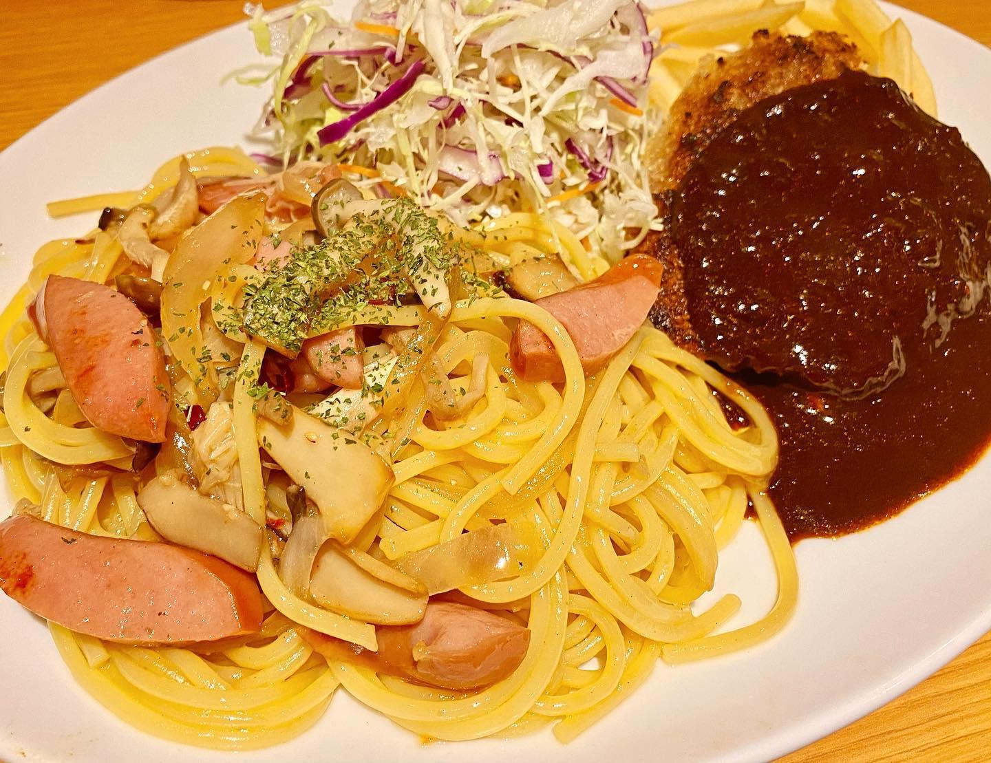 こんにちは☀️ニユートーキヨーパレスサイドビル店です😃