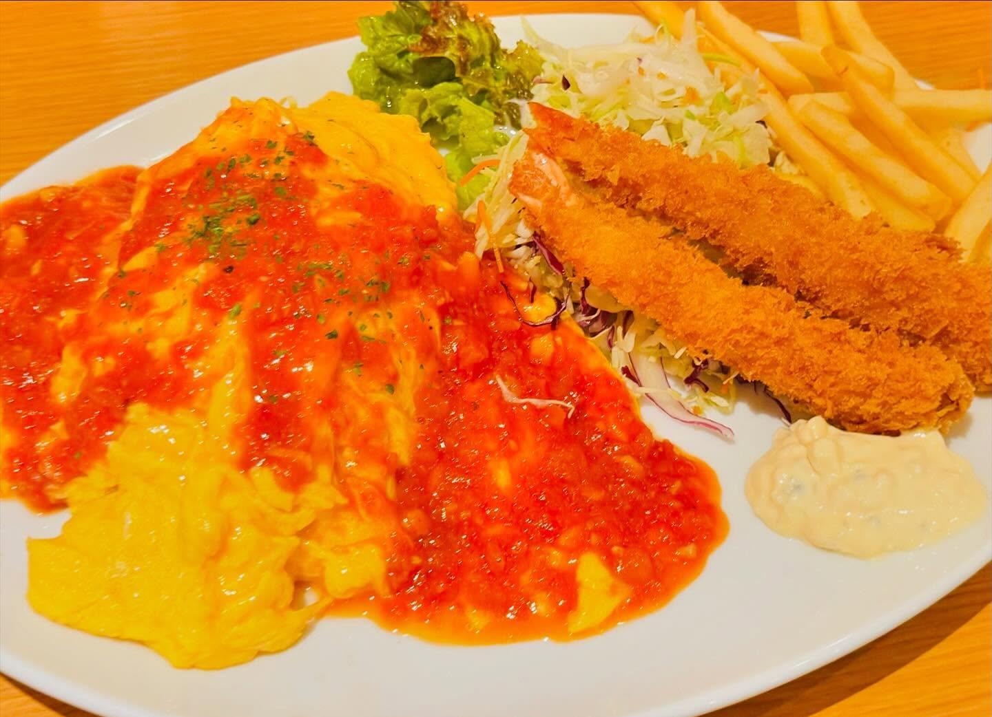 こんにちは☀️ニユートーキヨーパレスサイドビル店です😃