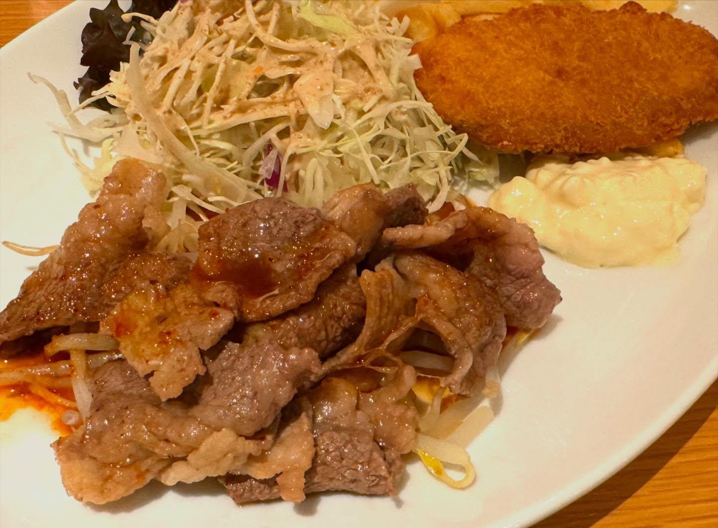 こんにちは☀️ニユートーキヨーパレスサイドビル店です😃