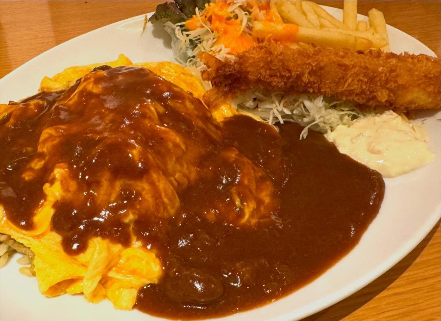 こんにちは☀️ニユートーキヨーパレスサイドビル店です😃