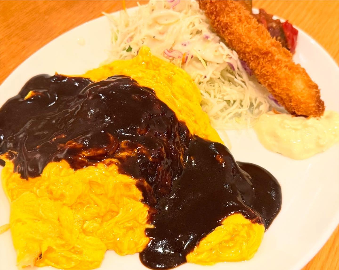 こんにちは☀️ニユートーキヨーパレスサイドビル店です😃