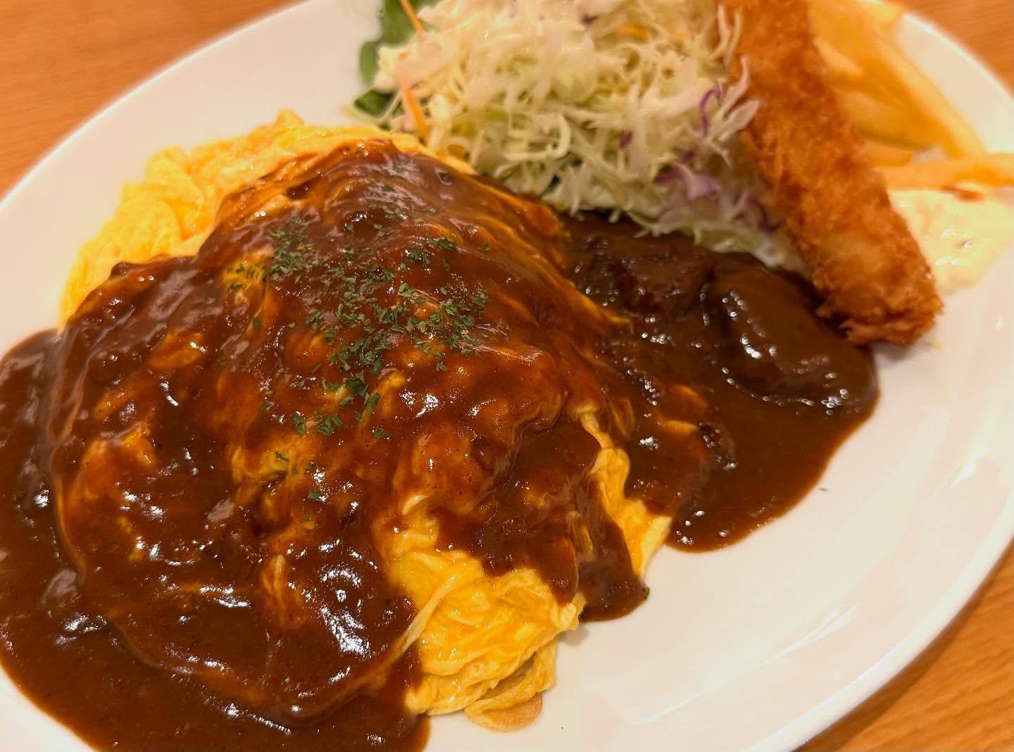 こんにちは☀️ニユートーキヨーパレスサイドビル店です😃