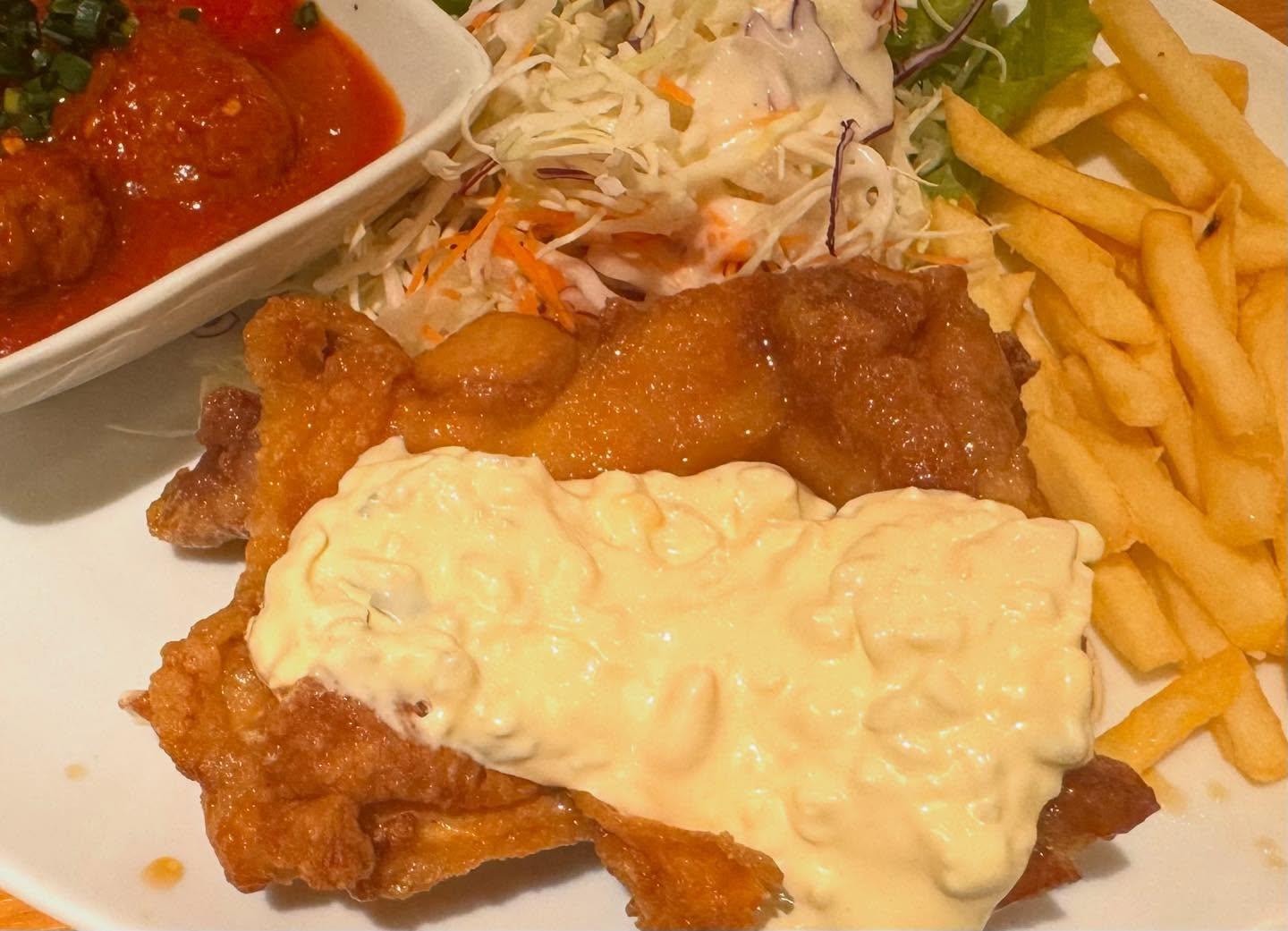 こんにちは☀️ニユートーキヨーパレスサイドビル店です😃