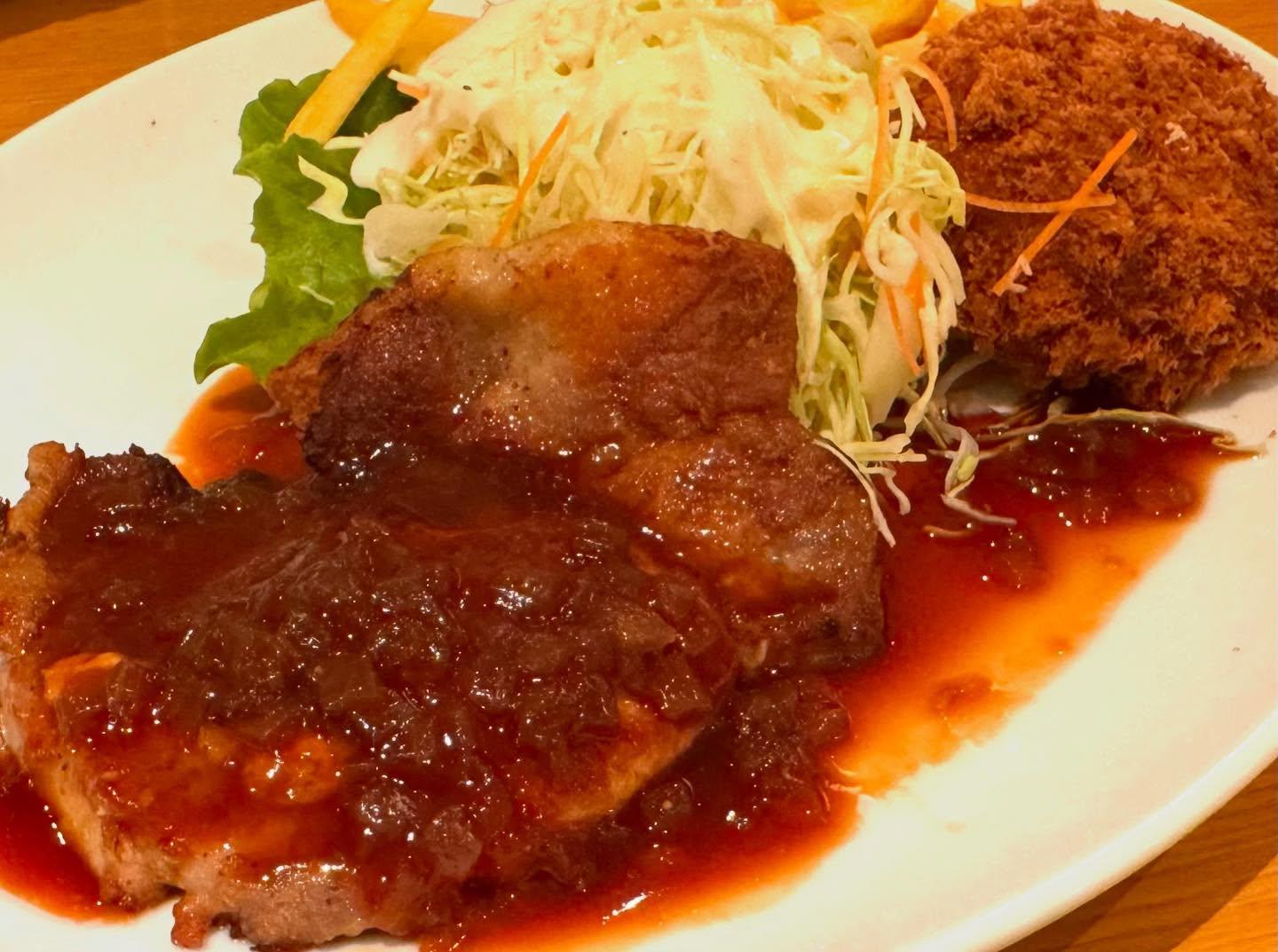 こんにちは☀️ニユートーキヨーパレスサイドビル店です😃