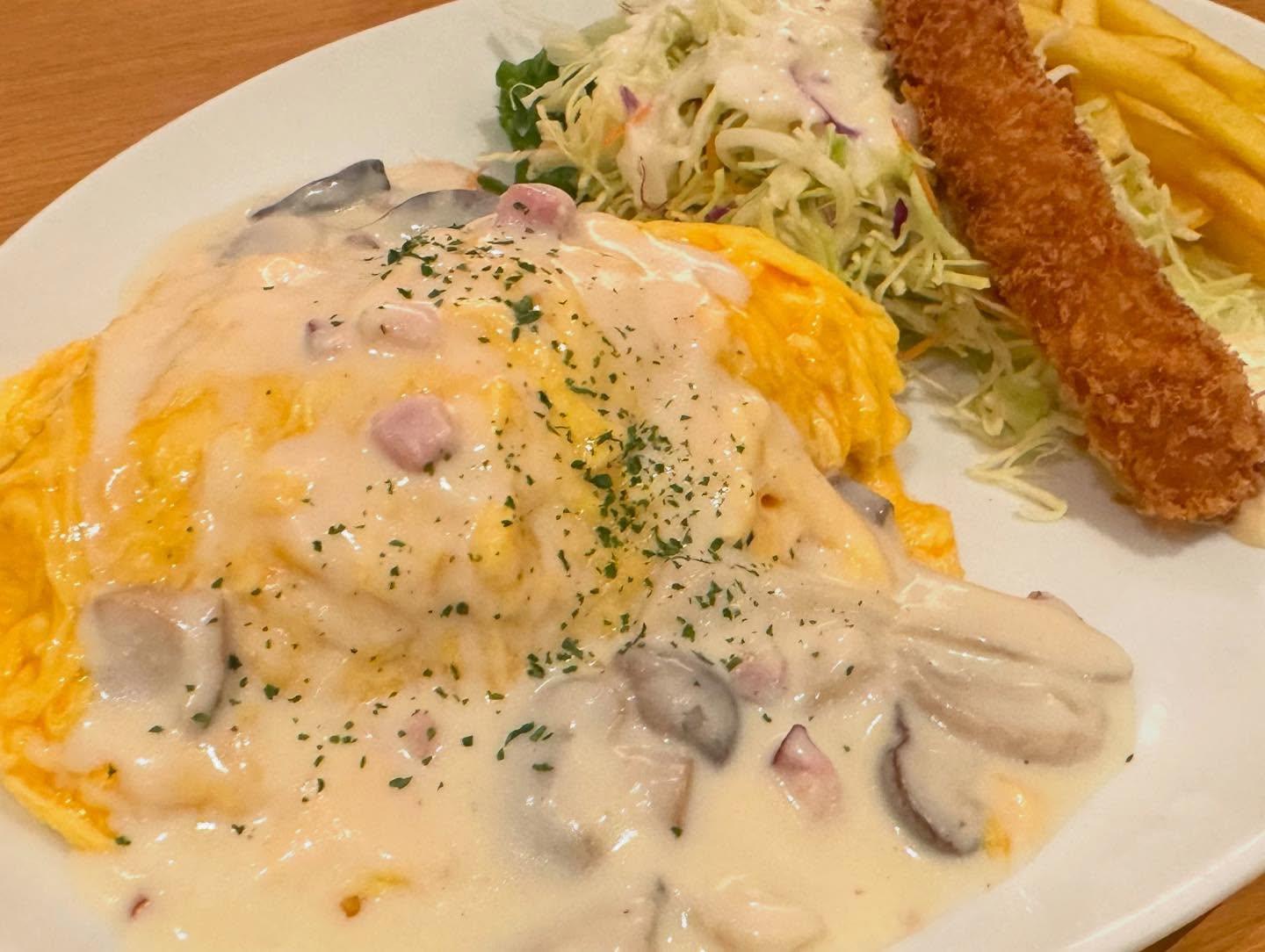 こんにちは☀️ニユートーキヨーパレスサイドビル店です😃