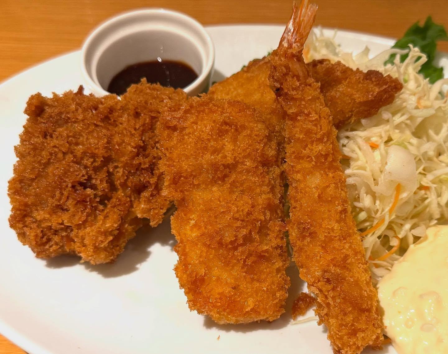 こんにちは☀️ニユートーキヨーパレスサイドビル店です😃
