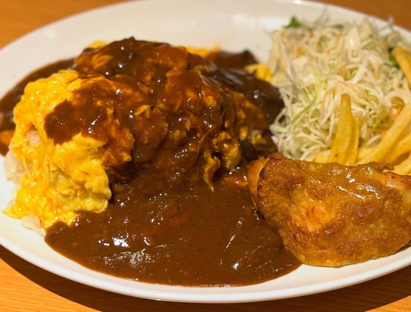こんにちは☀️ニユートーキヨーパレスサイドビル店です😃