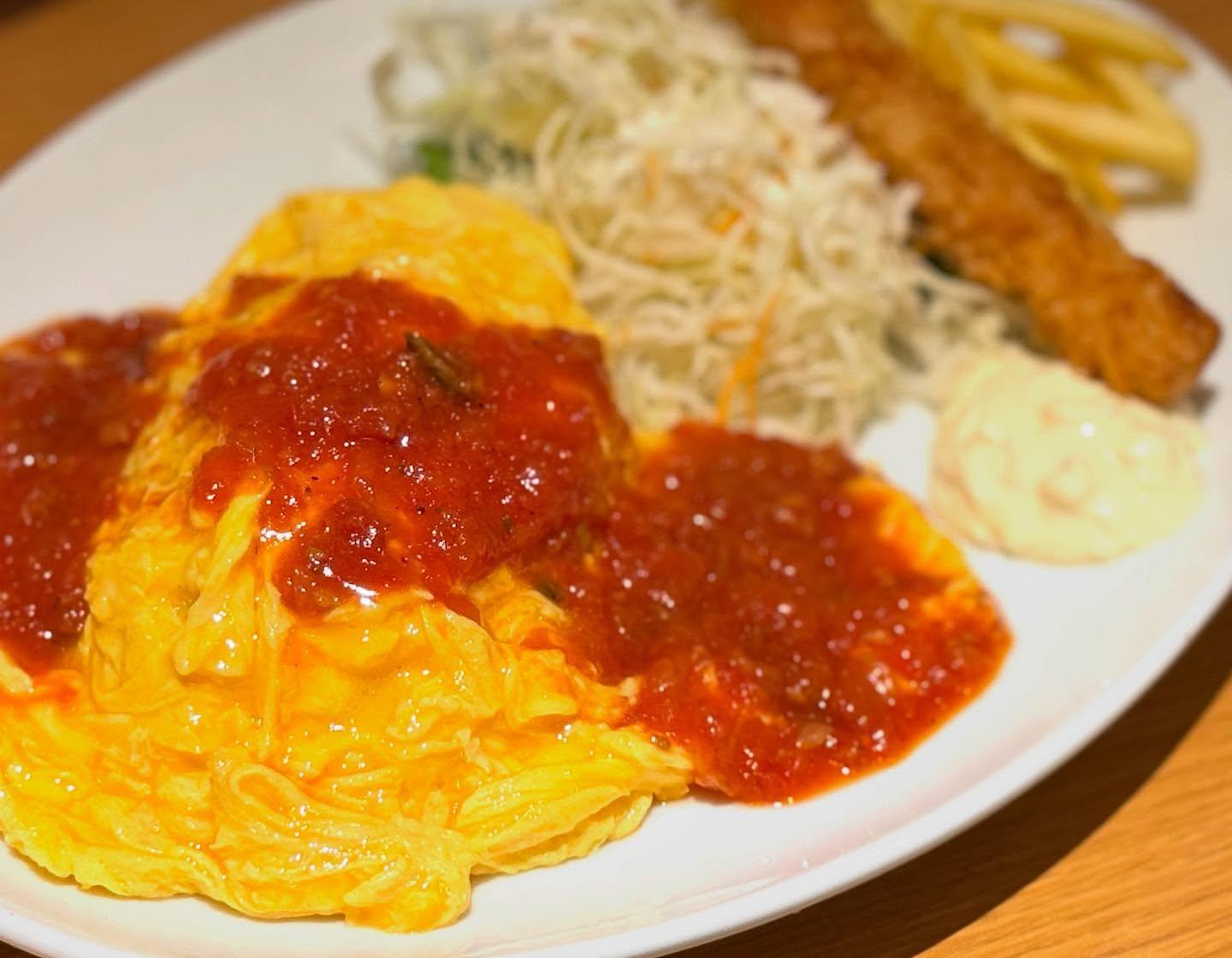 こんにちは☀️ニユートーキヨーパレスサイドビル店です😃