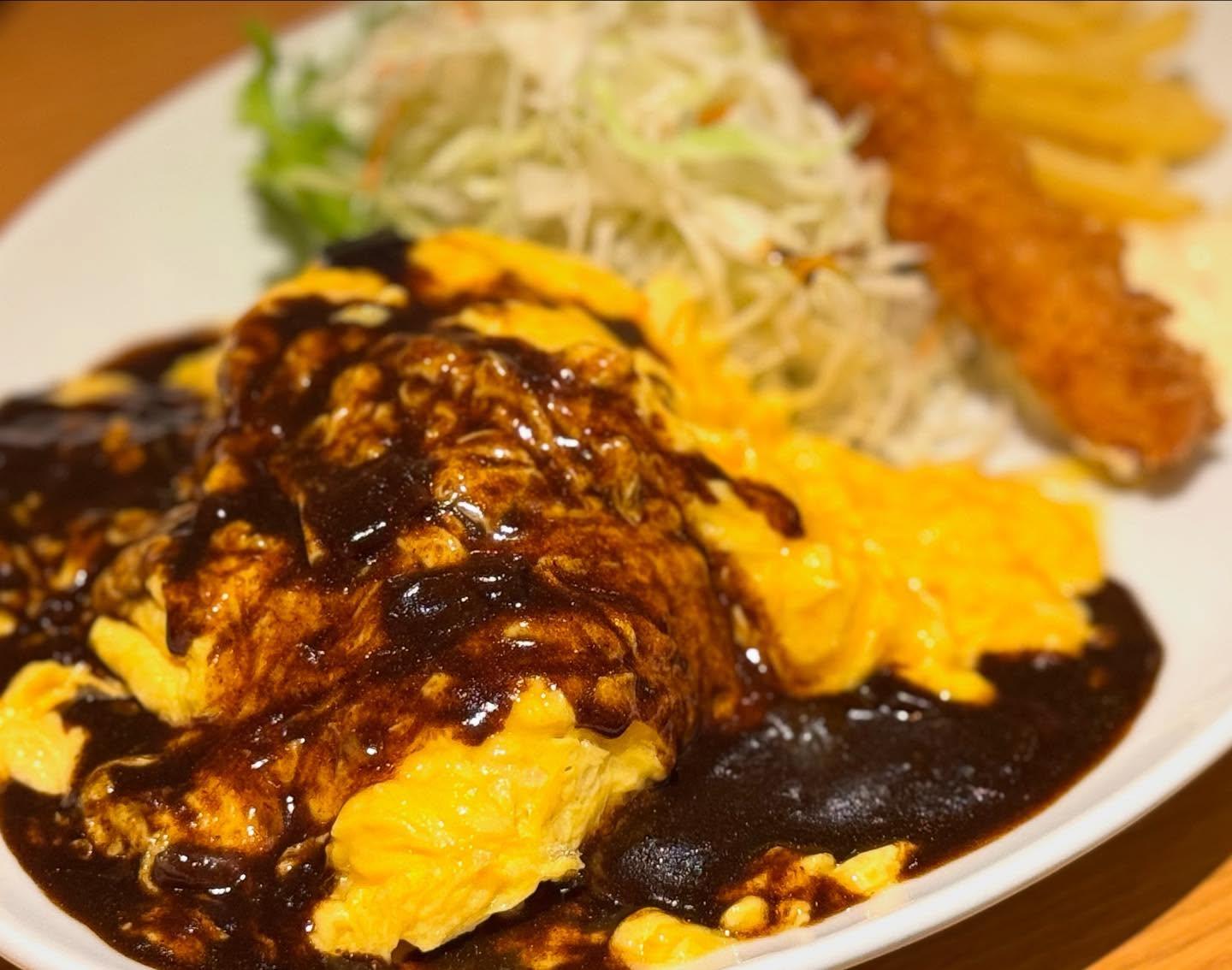 こんにちは☀️ニユートーキヨーパレスサイドビル店です😃