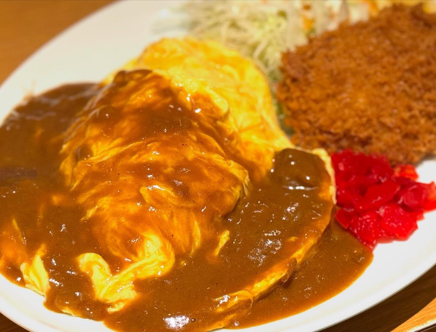 こんにちは☀️ニユートーキヨーパレスサイドビル店です😃