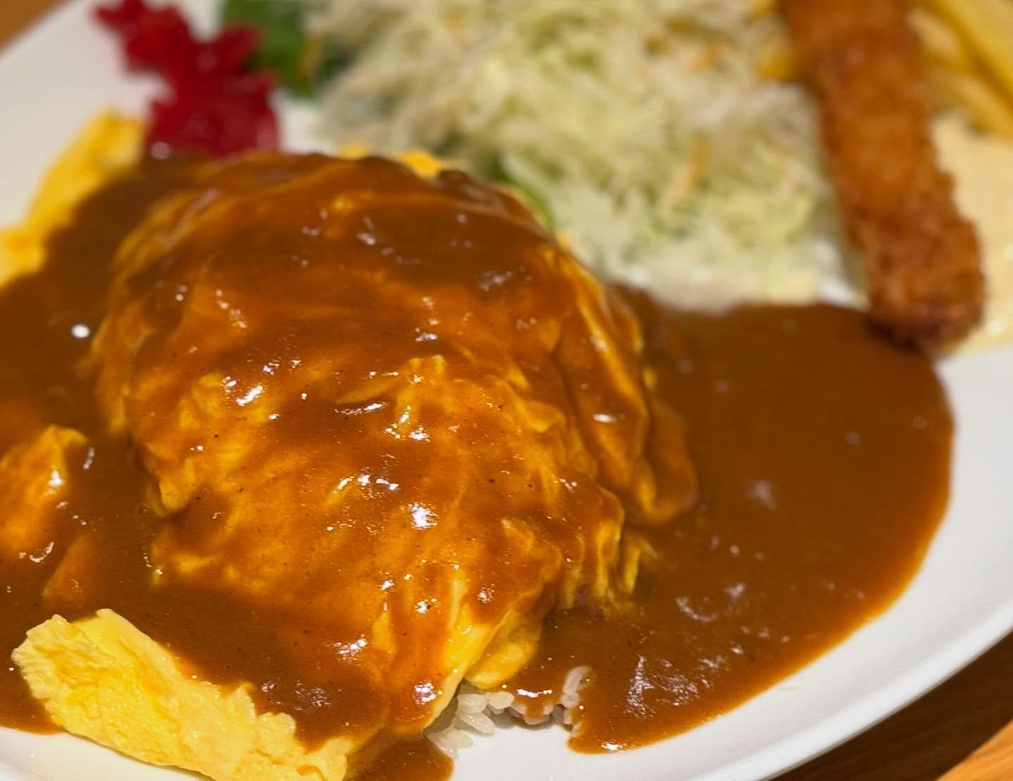 こんにちは☀️ニユートーキヨーパレスサイドビル店です😃
