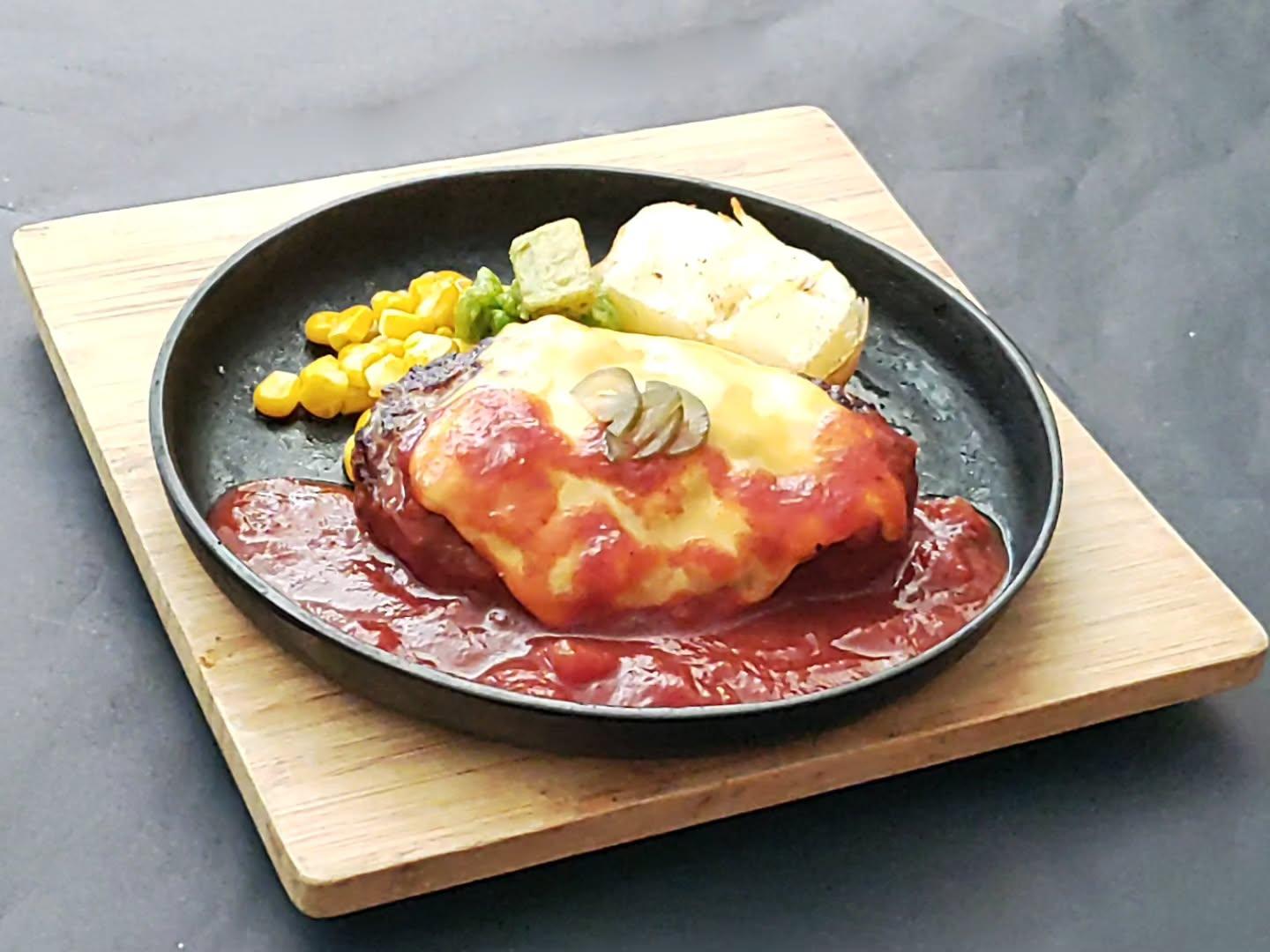 マンスリーハンバーグ　8/3～8/30