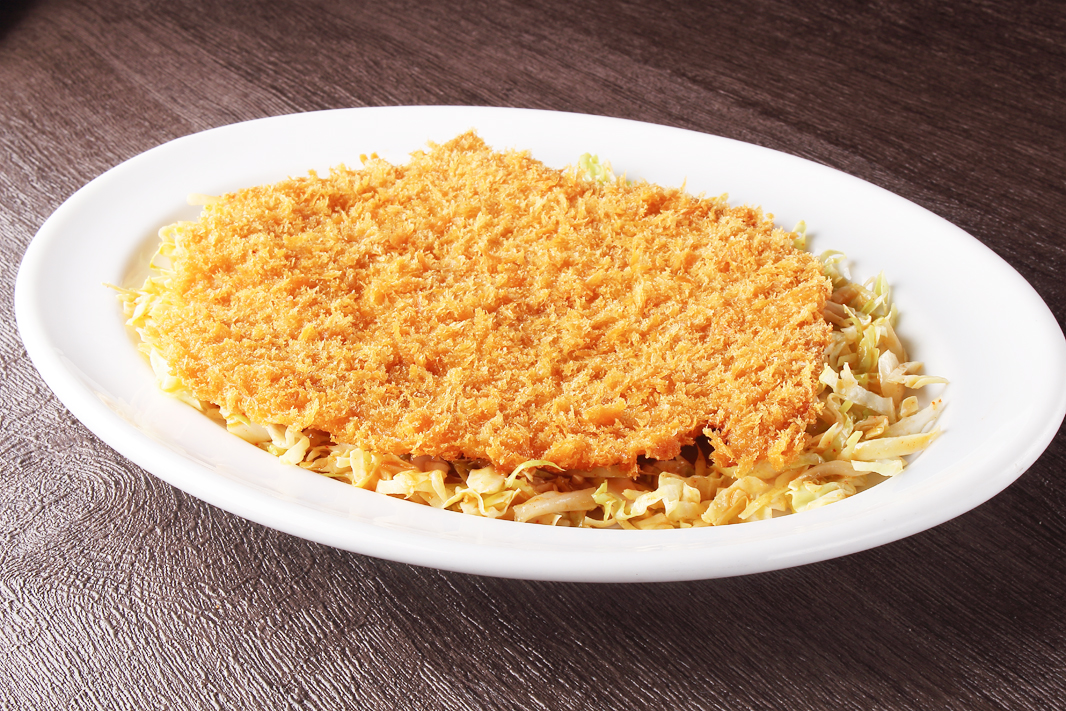 ニユートーキヨー名物　カミカツ<br />
※先代から受け継ぐ名物料理<br />
キムチのコールスローサラダとご一緒にいただくとより一層美味しくいただけます。<br />
2～4名様で。