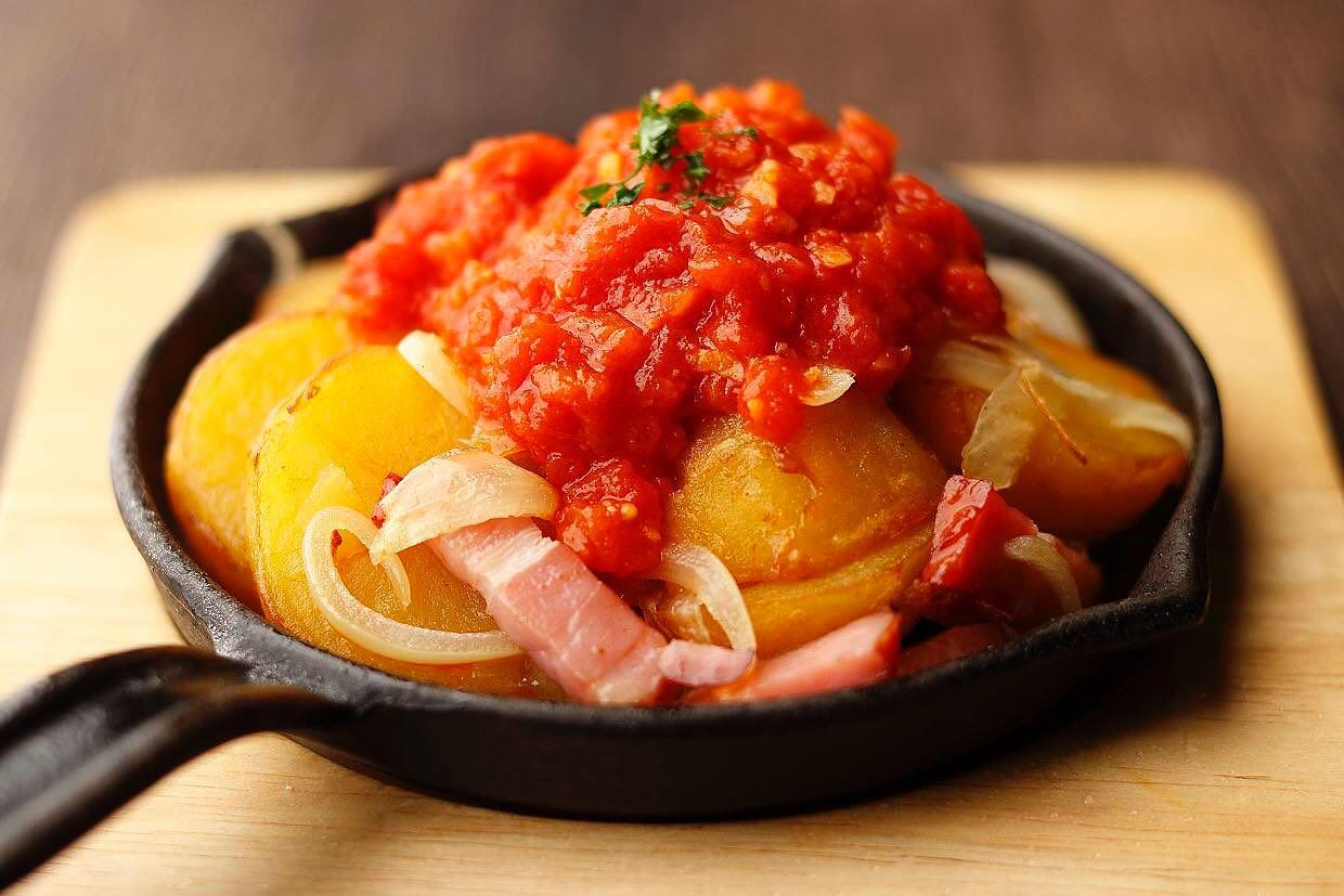スペインの定番タパス🇪🇸ポテトプラバス