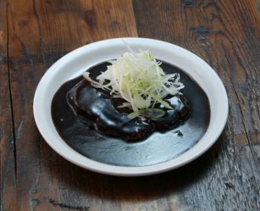 ・大陸の黒酢 酢豚<br />
箸で切れるほど、柔らか〜く仕上げました。