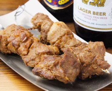 ・ラムの串焼き<br />
シルクロードの香り漂う・・・<br />
1本からご注文頂けます。