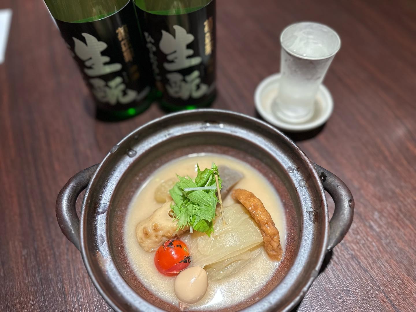 本日のオススメは【白いおでん〜酒粕入り〜】880円(税込)です🙋♂️