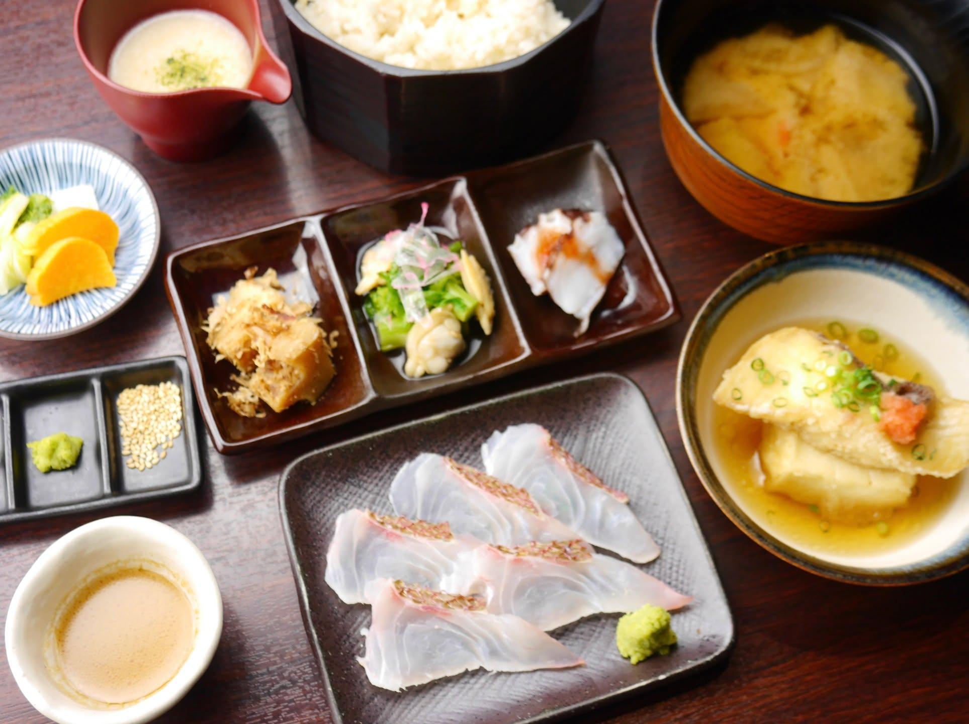旬彩 鯛づくし定食1,480円(税抜)